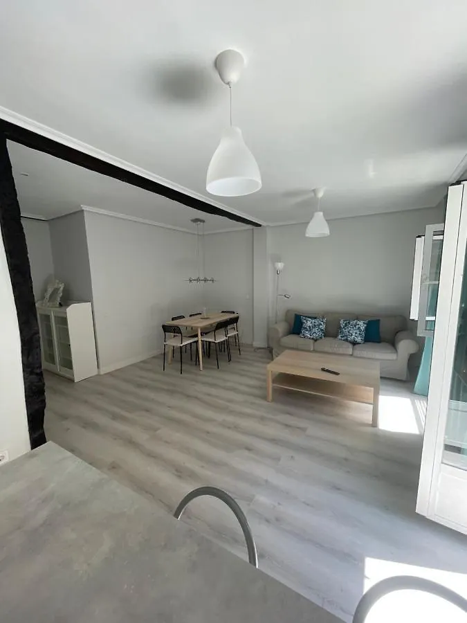 Apartamento recien reformado Excelente Ubicación Santander